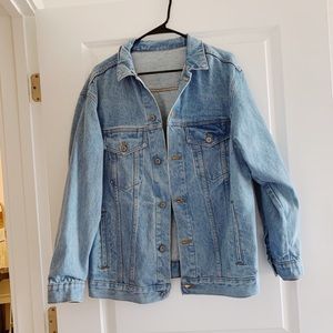 BRANDY MELVILLE  oversized jean jacket🤍